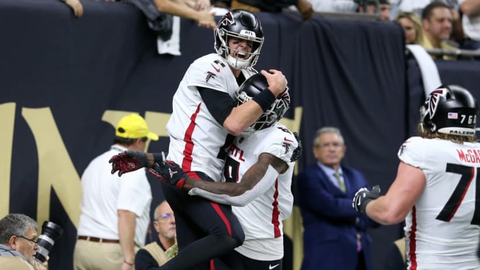 Matt Ryan Kyle Pitts celebrate vs. New Orleans Saints